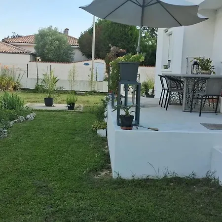 アパート Spacieux 81 M² Avec Jardin *