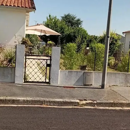 Spacieux 81 M² Avec Jardin アパート *