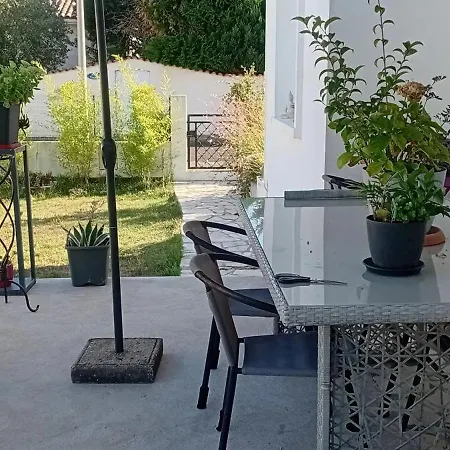 Maison Avec Jardin Près De Hébergement de vacances Saint-Sulpice-de-Royan